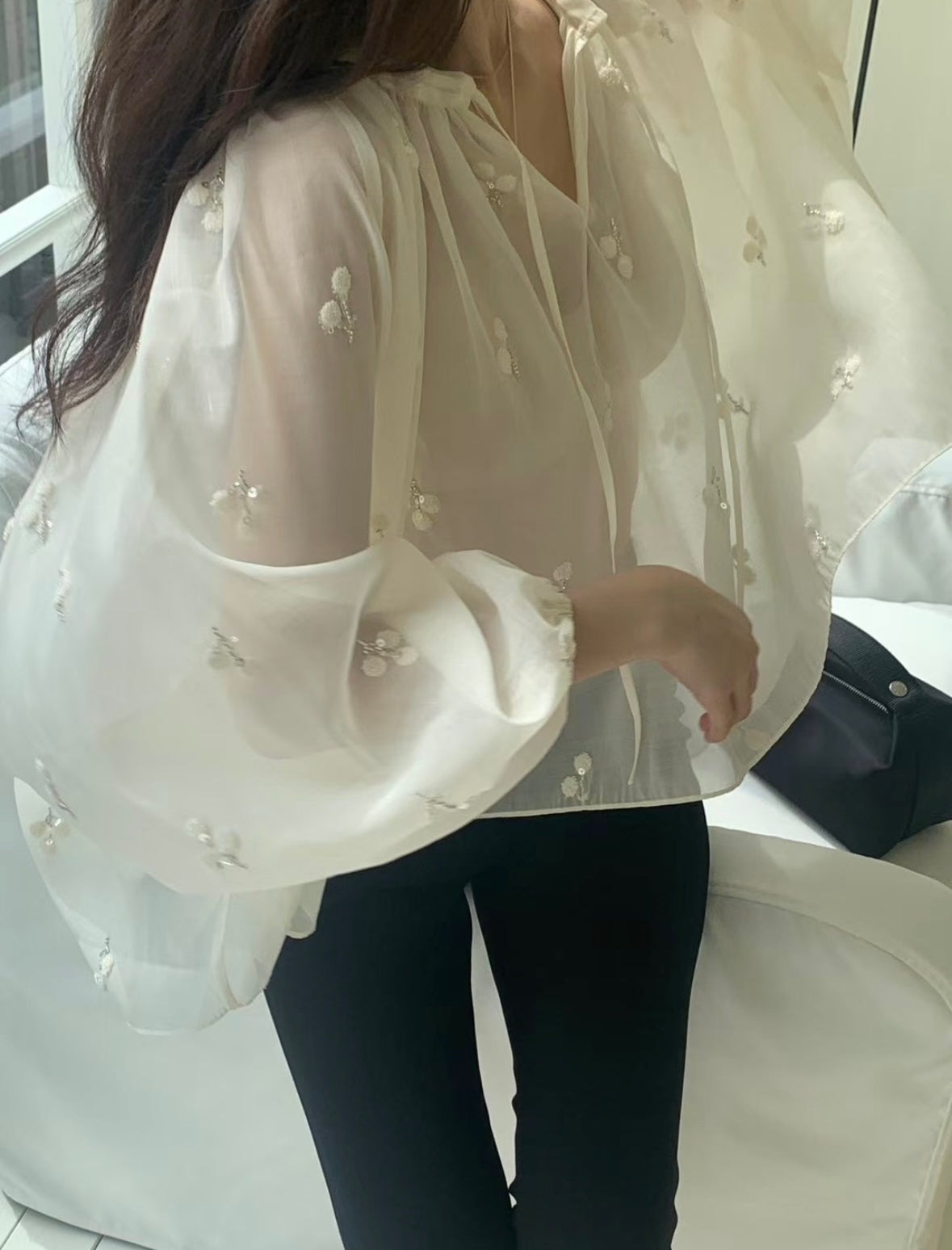 Léa 法式花影上衣