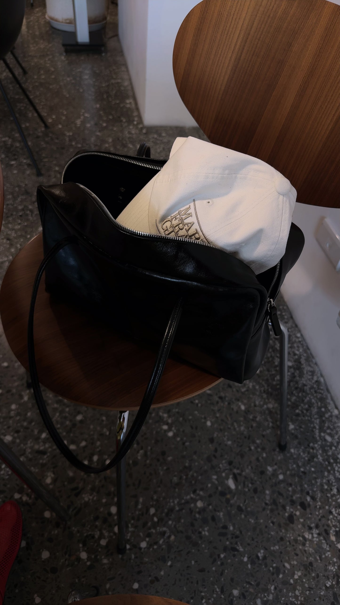 Buck & Leather 法式吐司包 大號 牛皮亮面