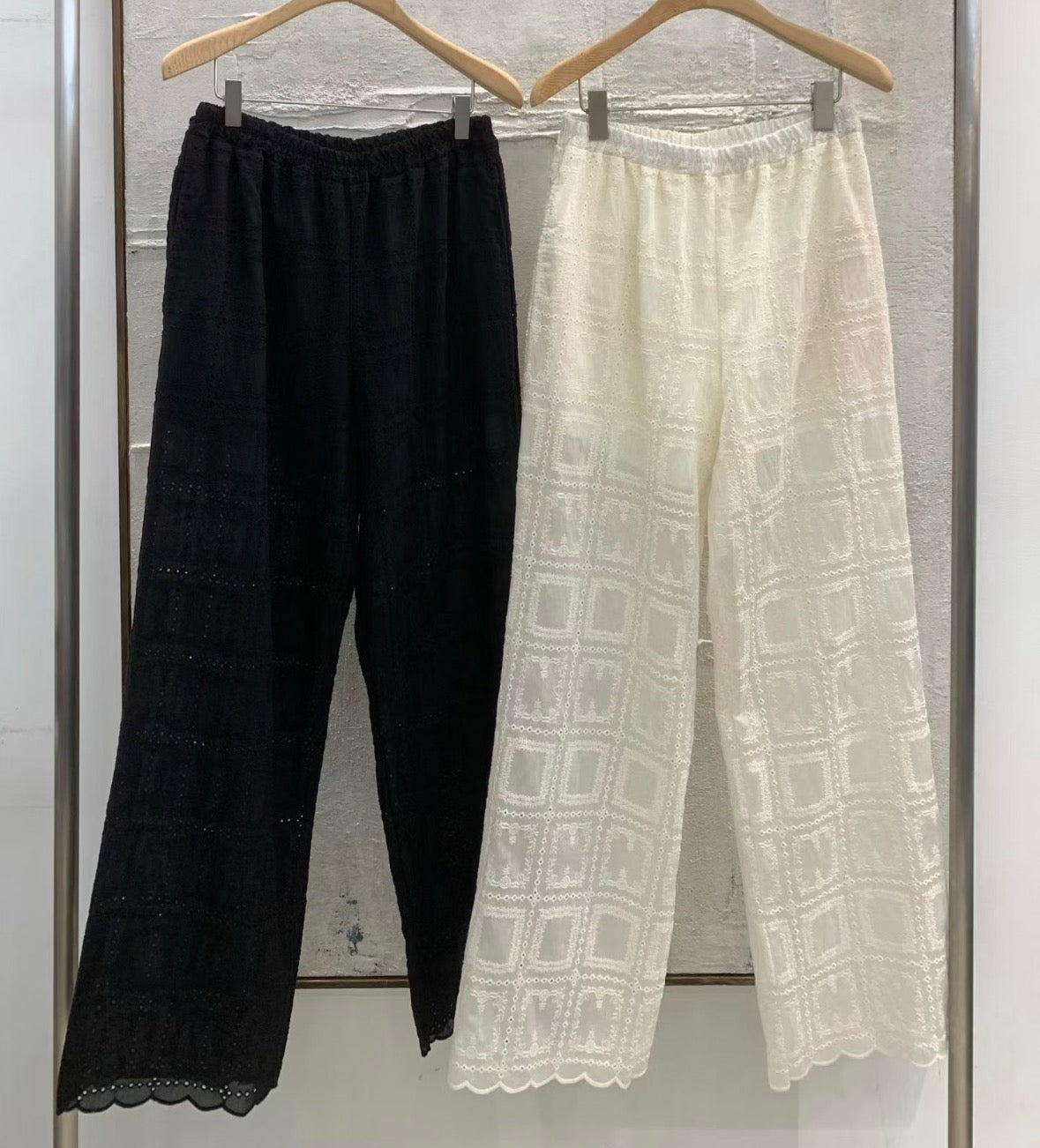 重工刺繡直筒褲